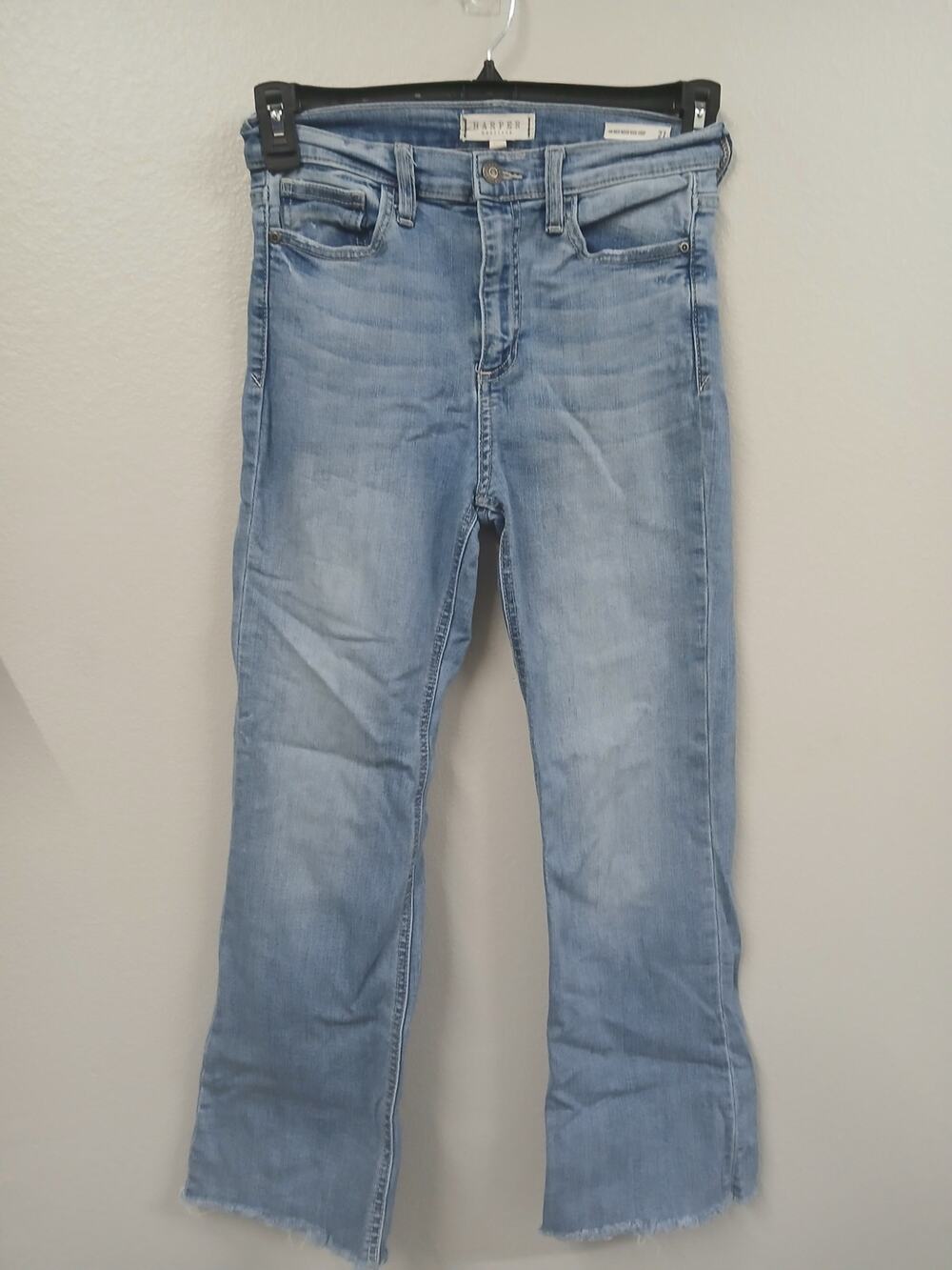 Harper Heritage high-rise kick crop jeans in a medium wash. Size 27